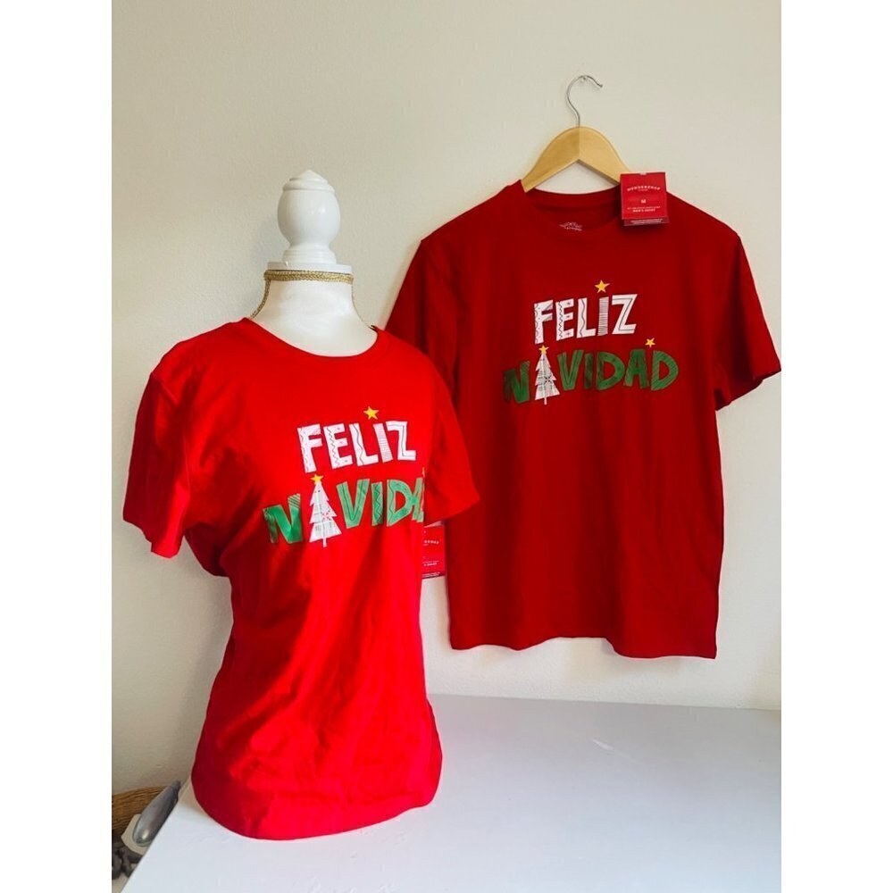NWT Feliz Navidad Holiday xmas Edition red t-shirt  - unisex